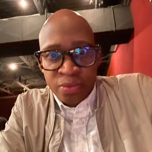 Meet your Posher, Darien